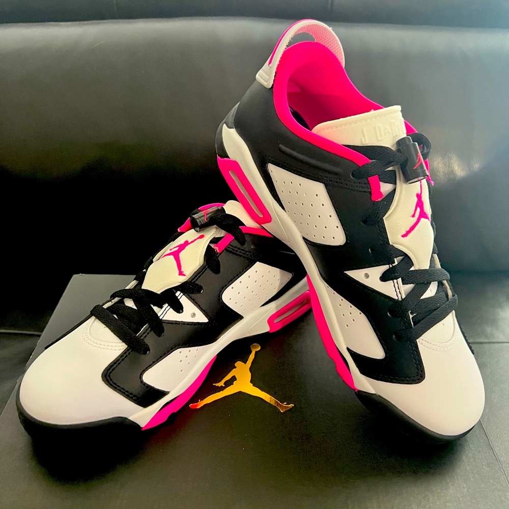 Girls Air Jordan 6 retro low,size 6 youth